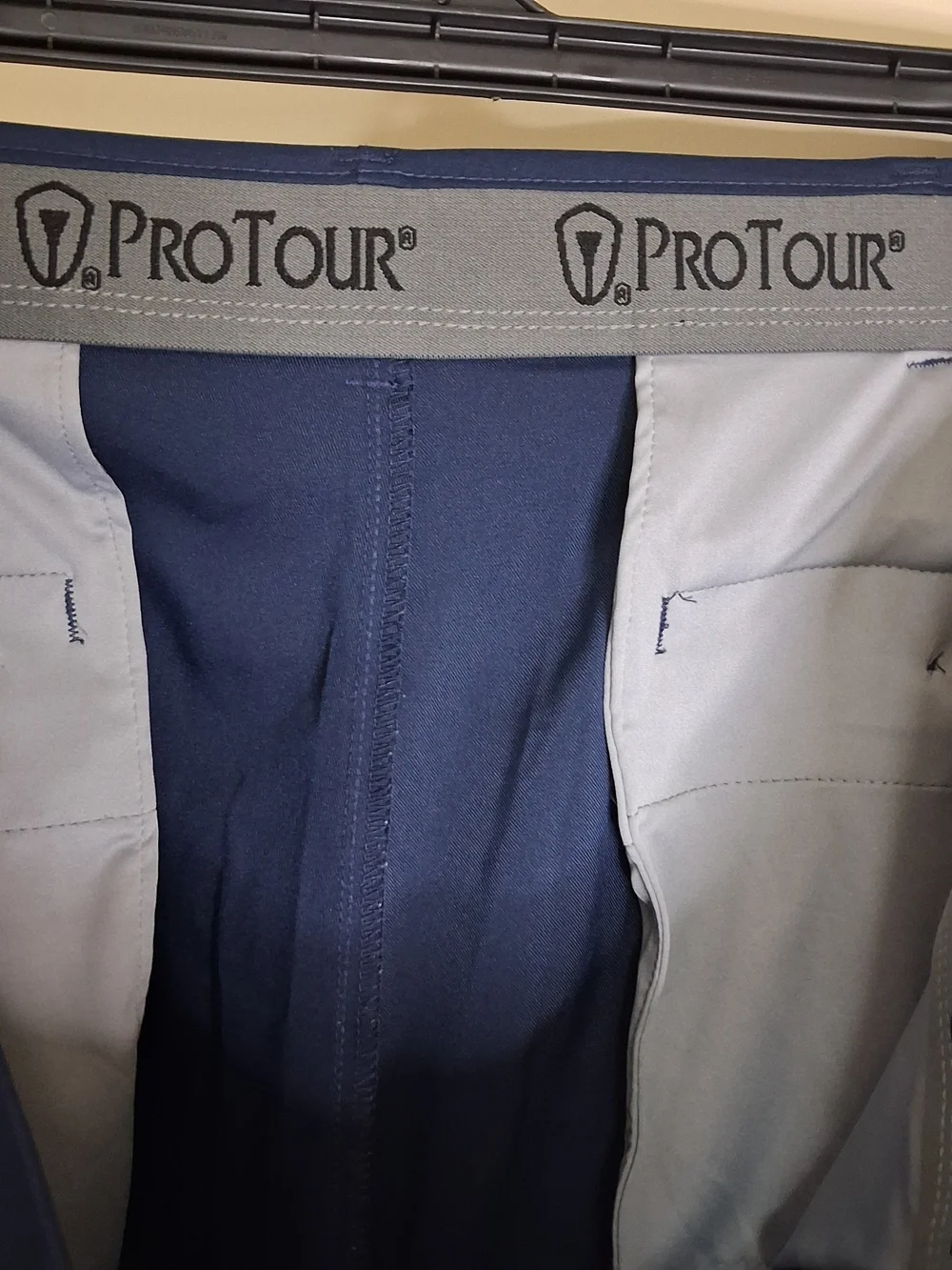 Men's ProTour Classic Navy Performance Shorts. Size 40.